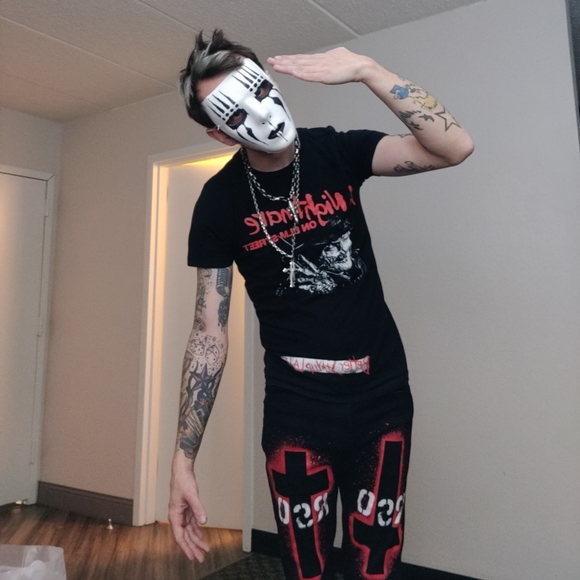 Meet your Posher, Mark - Picture 1 of 1